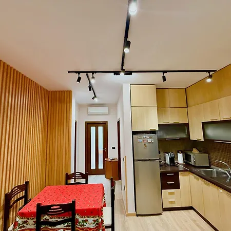 Orange Tree House Willa *